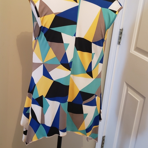 Jennie & Marlis tunic. - Picture 2 of 5